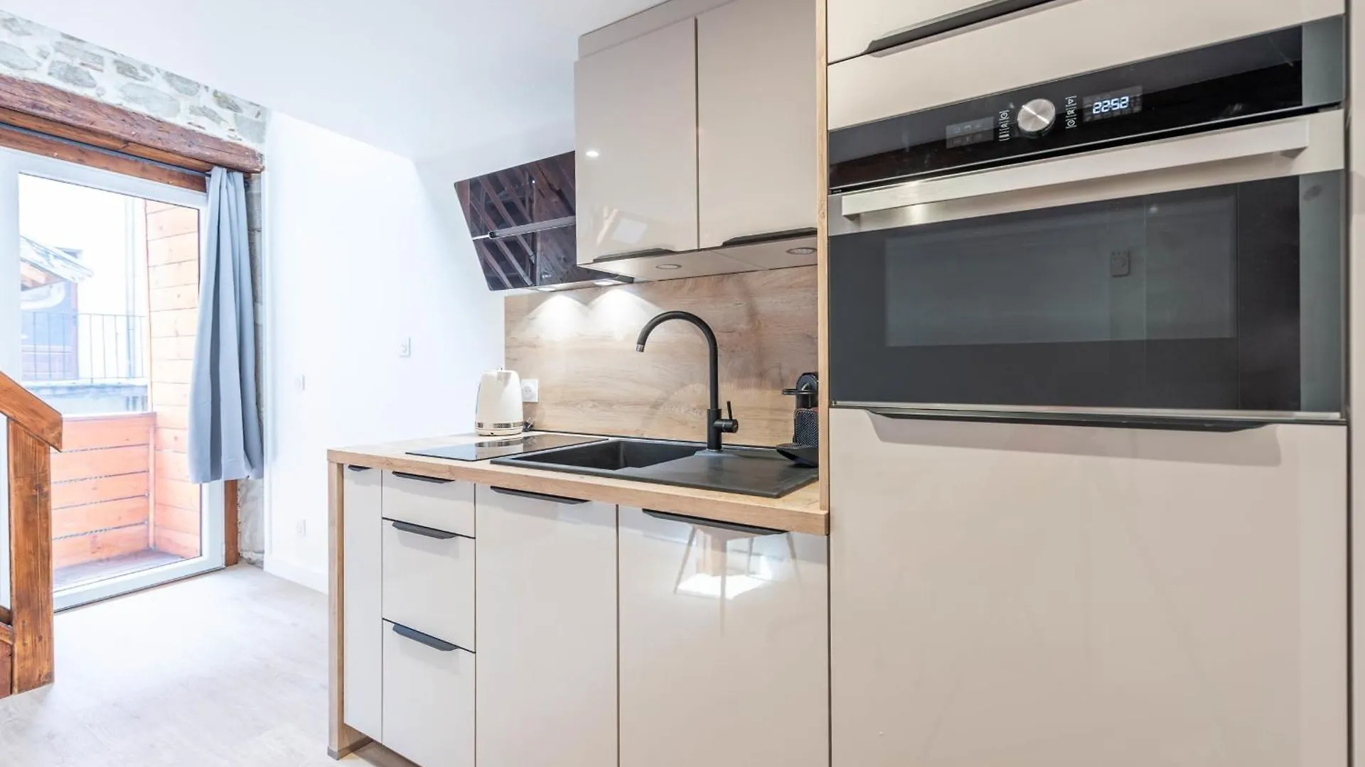 Studio Tanaga Annecy Apartment